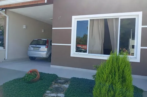 Casa com 2 dormitórios à venda, 109 m² por R$ 760.000,00 - Jardim Carolina - Jundiaí/SP