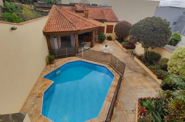 Casa com 4 dormitórios à venda, 350 m² por R$ 1.275.000,00 - Centro - Jarinu/SP