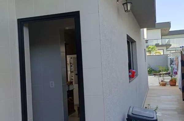 Casa com 3 dormitórios à venda, 600 m² por R$ 1.600.000,00 - Tanque - Atibaia/SP