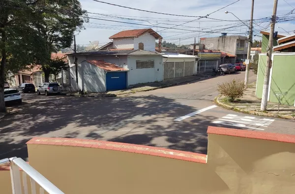 Excelente sobrado com 4 dormitórios à venda, com  289m2 por R$ 901.000 - Vila Tavares - Campo Limpo Paulista/SP