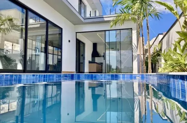 Casa com 3 dormitórios à venda, 290 m² por R$ 2.865.000,00 - Condomínio Brisas Jundiaí  - Jundiaí/SP