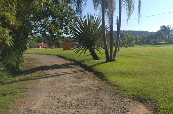 Terreno à venda, 680 m² por R$ 640.000 - Condomínio Shambala II - Atibaia/SP