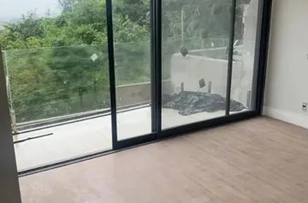 Sobrado com 3 dormitórios à venda, 280 m² por R$ 1.914.000,00 - Roncáglia - Valinhos/SP