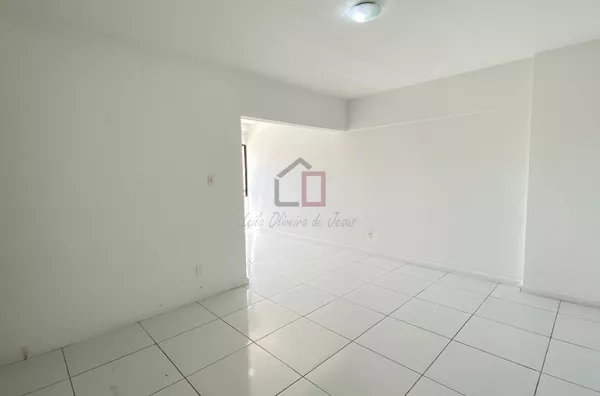 Apartamento 2/4 Aluguel no Caminho das Árvores