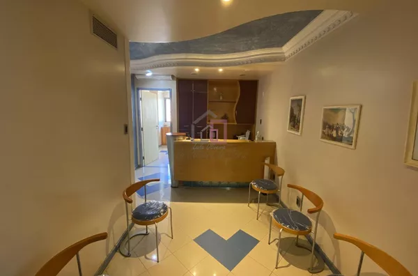 Sala Comercial para Locaçăo Anual - Itaigara, Salvador - 74m², 2 vagas