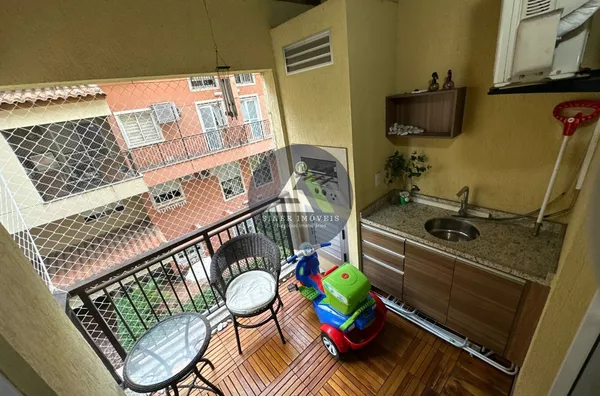 Apartamento duplex para , 2 quarto(s),  Taquara, Rio De Janeiro