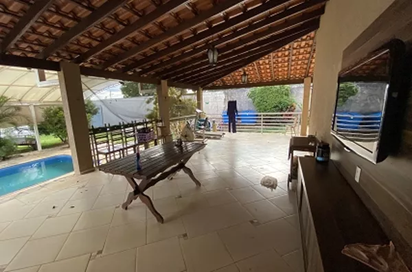 Piscina cobertura retratil