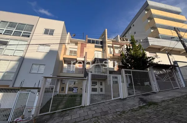 Sobrado para venda, 3 quarto(s),  Vinhedos, Caxias Do Sul