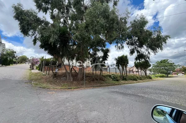 02 Terrenos de esquina no Cinquentenario