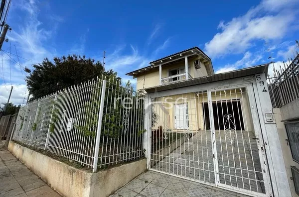 Casa c piscina para venda, 3 quarto(s),  Nossa Senhora De Fátima, Caxias Do Sul