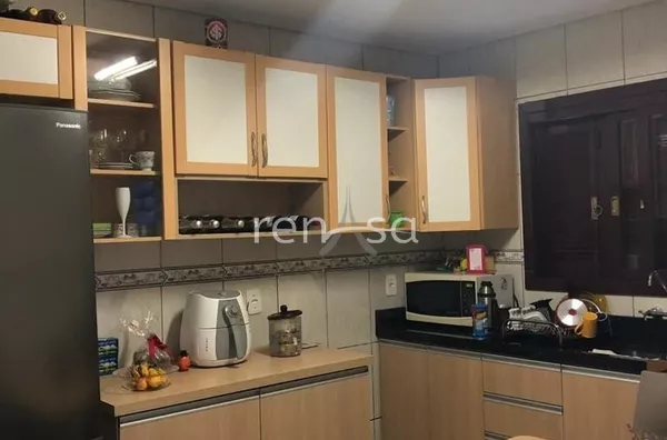 Sobrado mobiliado para venda, 3 quarto(s),  Ana Rech, Caxias Do Sul