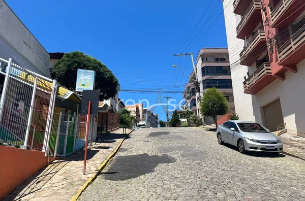 Vende-se Casa Bairro Rio Branco, CAXIAS DO SUL