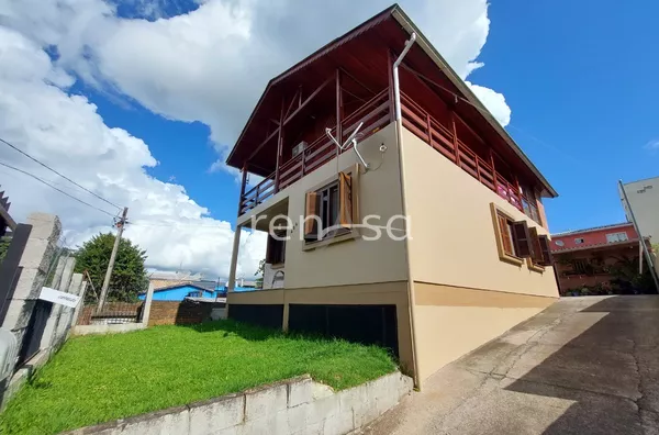 Casa, 6 quarto(s),  Santa Fé, Caxias Do Sul