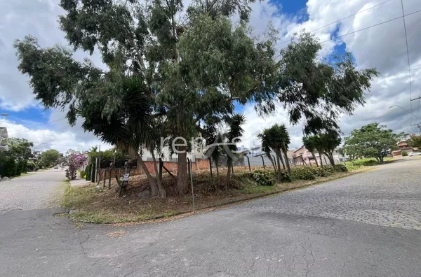 02 Terrenos de esquina no Cinquentenario