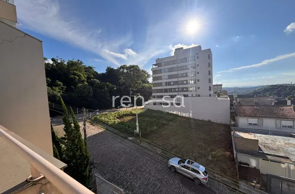 Sobrado para venda, 3 quarto(s),  Vinhedos, Caxias Do Sul