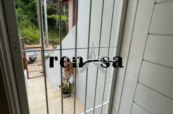 Sobrado Tríplex Semimobiliado, Vinhedos, Caxias do Sul