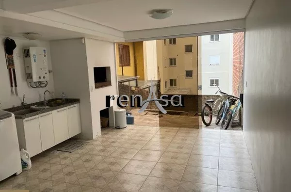 Sobrado Tríplex Semimobiliado, Vinhedos, Caxias do Sul