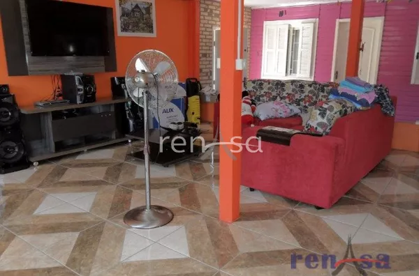 Casa comercial, 04 quarto(s), Santa Fé, Caxias do Sul 