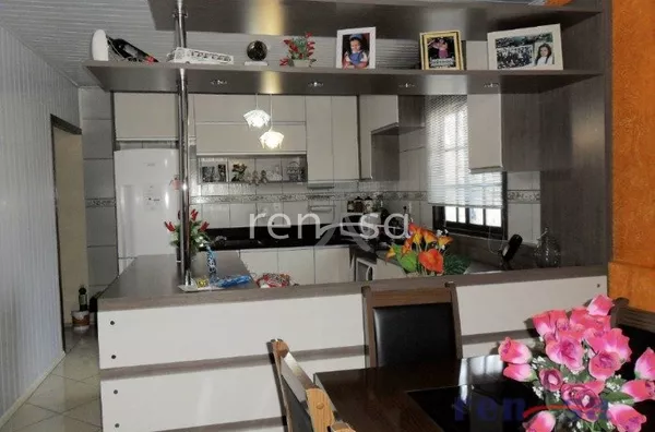 Casa comercial, 04 quarto(s), Santa Fé, Caxias do Sul 