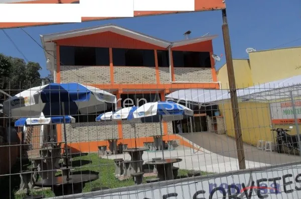 Casa comercial, 04 quarto(s), Santa Fé, Caxias do Sul 