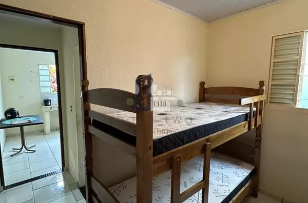 Casa para aluguel, 1 quarto(s),  Vila Santa Luzia, Bauru