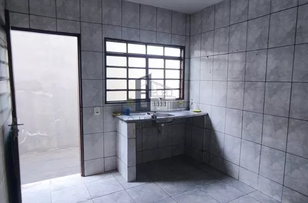 Casa para aluguel, 2 quarto(s),  Jardim Silvestre, Bauru