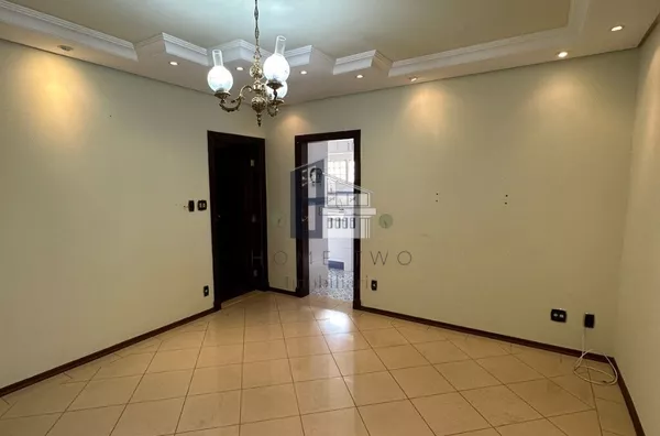 Casa para alugar em Jardim Estoril, 280 m² por R$ 3,300,00/mês - Centro - Bauru/SP