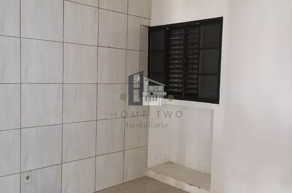 Casa para aluguel, 2 quarto(s),  Vila Santo Antônio, Bauru