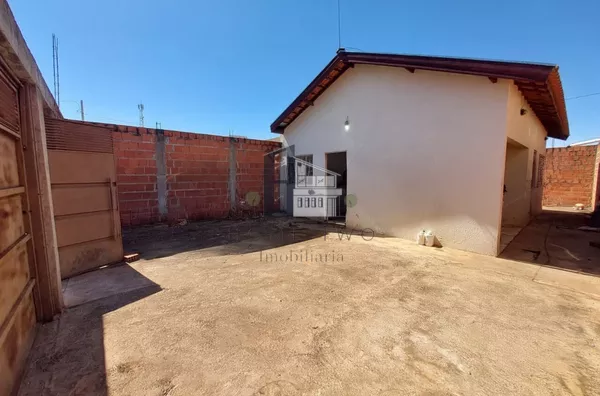 Casa para aluguel, 2 quarto(s),  Vila Industrial, Bauru