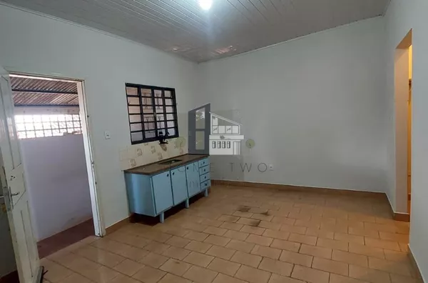 Casa para aluguel, 2 quarto(s),  Vila Frutuoso Dias, Bauru