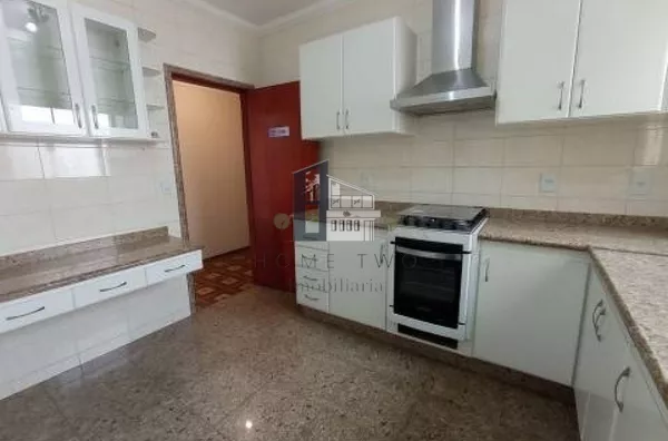 Casa para aluguel, 4 quarto(s), Jardim America, Zona Sul, Próximo Avenida Nossa Senhora de Fatima, Bauru