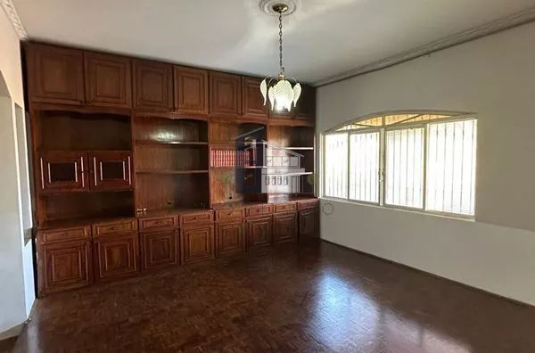 Casa para aluguel, 4 quarto(s),  Vila São João Da Boa Vista, Bauru