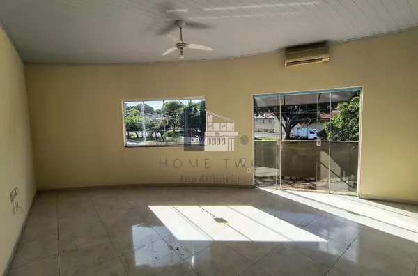 Sobrado para aluguel, 3 quarto(s),  Jardim Silvestre, Bauru