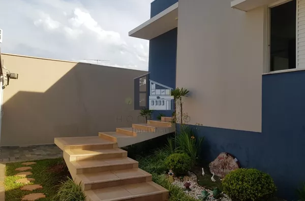 Casa com 3 dormitórios à venda, 269 m² construção. 11x44 por R$ 890.000 - Jardim América - Bauru/SP