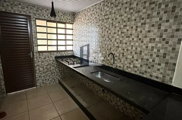 Casa para aluguel, 3 quarto(s),  Núcleo Residencial Beija-flor, Bauru