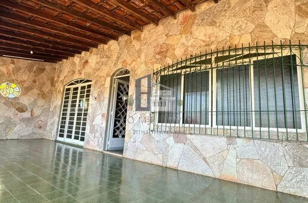 Casa para aluguel, 4 quarto(s),  Vila São João Da Boa Vista, Bauru