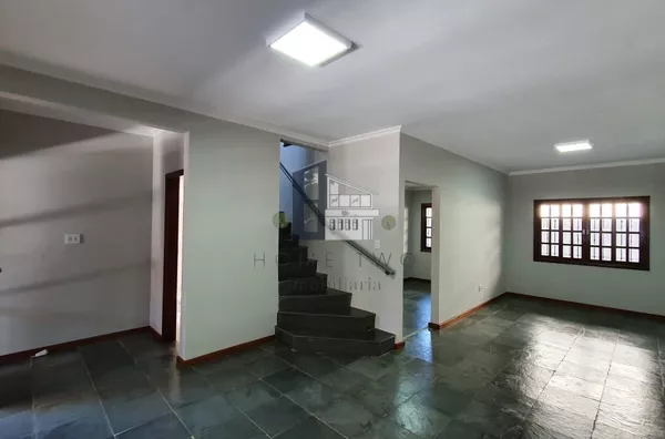 Casa com 4 dormitórios à venda, 168 m² por R$ 1.050.000,00 - Jardim Estoril IV - Bauru/SP
