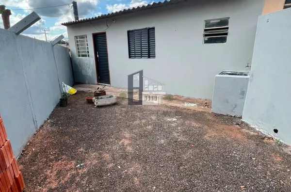 Casa para aluguel, 1 quarto(s),  Conjunto Habitacional Isaura Pitta Garms, Bauru