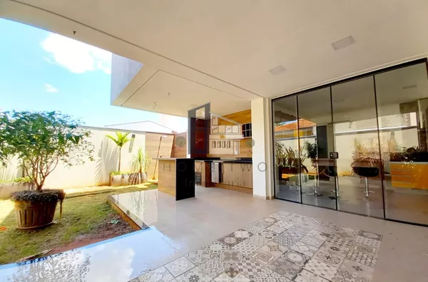 Sobrado com 4 dormitórios à venda, 240 m² por R$ 1.000.000,00 - Parque Jardim Europa - Bauru/SP