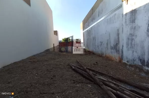 Terreno à venda, 180 m² por R$ 88.000 - Vila Industrial - Bauru/SP