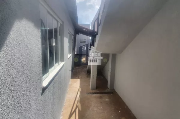 Casa com 3 dormitórios à venda, 140 m² por R$ 180.000 - Jardim Ivone - Bauru/SP