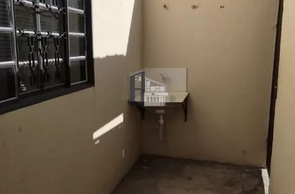Casa com 1 dormitório para alugar, 40 m² por R$ 680/mês - Vila Santa Luzia - Bauru/SP