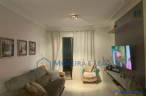 Apt. com suíte master e armários planejados (128 m²) - Edifício Dijon.