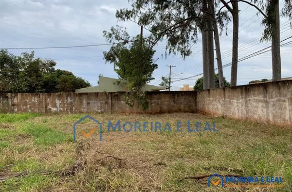 4 terrenos para investidores a 100 m do Asfalto!