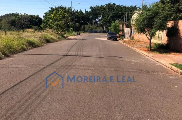 Terreno no Taquaral Bosque