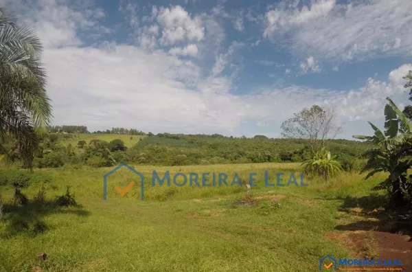 Fazenda situada a 28 km de Campo Grande