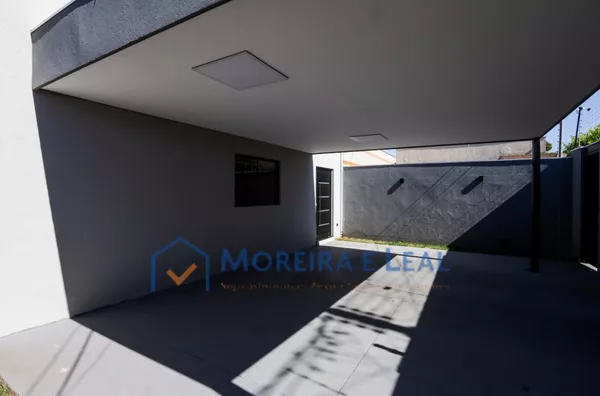 Casa à venda com ótima localização