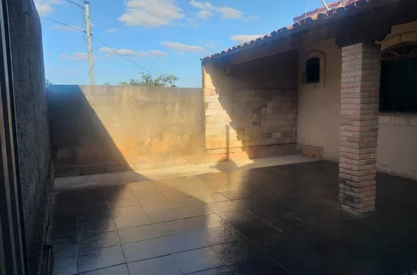 Casa Térrea e Independente com 3 Quartos, Lazer Completo e Estrutura para Expansão no Bairro Jaqueline! - Foto 1