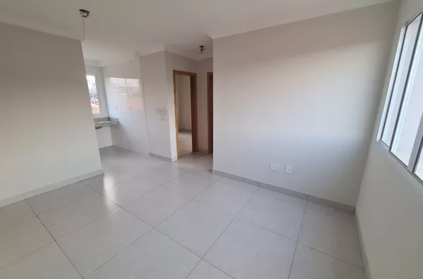 Apto de 2 qtos em ótima localização no Bairro Santa Mônica - Foto 1
