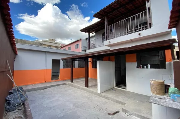 casa de 5 quartos com anexo/barracão no únião em Belo Horizonte - Foto 3